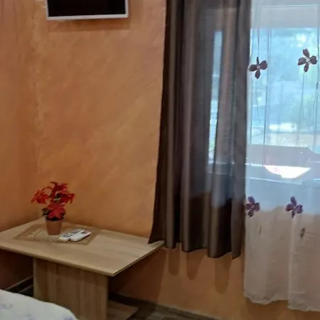 Guest house квартири централ Dolna Mitropoliya