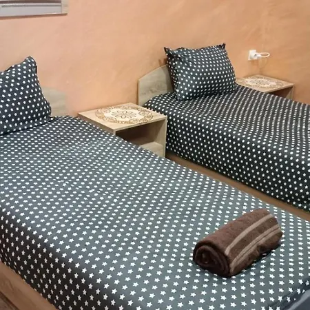 Maison d'hôtes квартири централ *