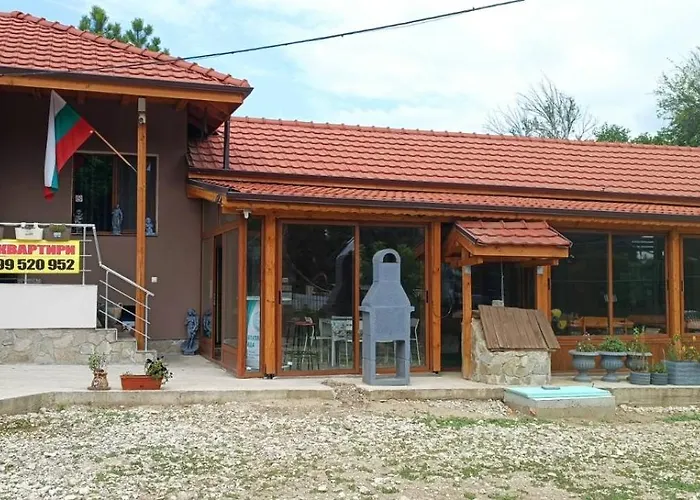 квартири централ Penzion Dolna Mitropoliya